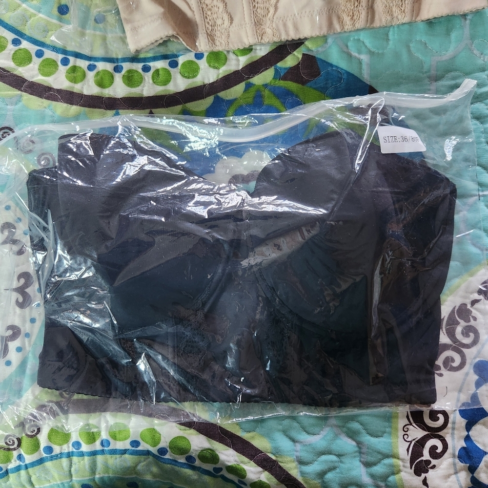 NWOT Bra - Picture 12 of 14